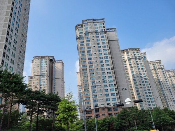 *청약자들 사이에서 '로또청약'으로 불린 반포자이아파트 전경