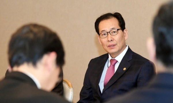 * 보성그룹 솔라시도투자유치위원장으로 영입된 고형권 전 차관.