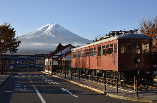 * 후지산 운행 경전철. 사진=픽사베이