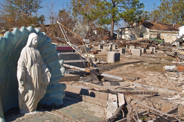  * 토네이도가 휩쓸고 간 미국 중부 마을 전경. 사진=픽사베이