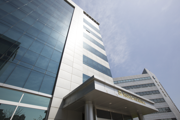 동아쏘시오그룹 사옥 전경