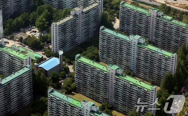 사진은 롯데월드타워전망대에서 본 잠실 주공5단지 모습. /뉴스1 ⓒ News1 김명섭 기자