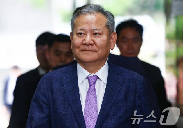 12·3 비상계엄 당시 '언론사 단전·단수'를 지시한 의혹을 받는 이상민 전 행정안전부 장관. 2025.7.31/뉴스1 ⓒ News1 김도우 기자