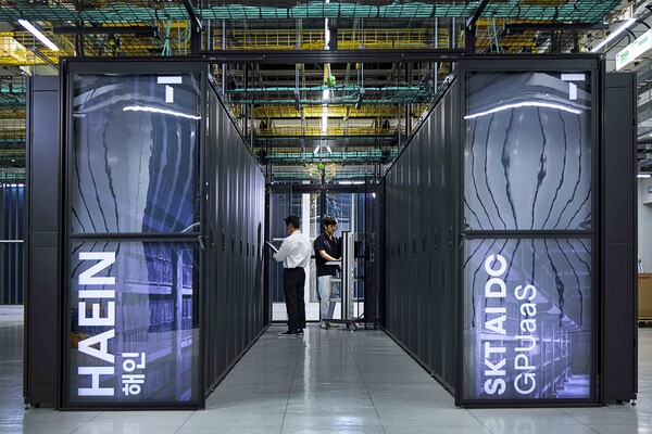 SK브로드밴드 가산 AI DC에 구축된 B200 클러스터 ‘해인’의 모습. (제공 SK텔레콤)