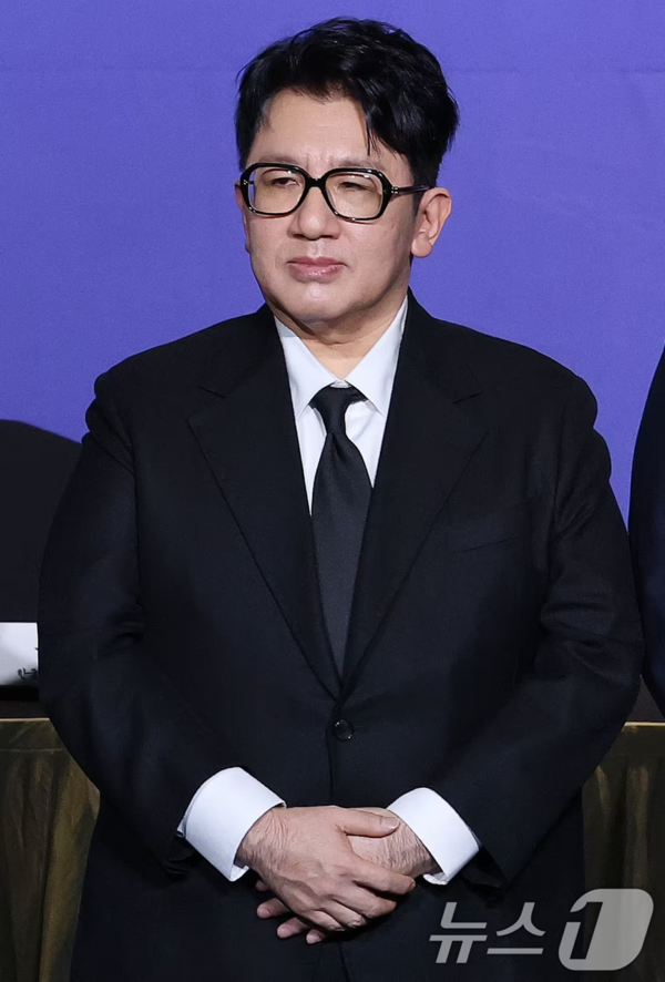 방시혁 하이브 의장