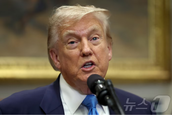 도널드 트럼프 미국 대통령이 지난달 30일(현지시간) 미국 워싱턴DC 백악관에서 열린 퇴역 군인 주택 융자 프로그램 개혁법 서명식에서 최근 진행 중인 관세 협상에 대해 설명하고 있다. 2025.07.30. ⓒ 로이터=뉴스1 