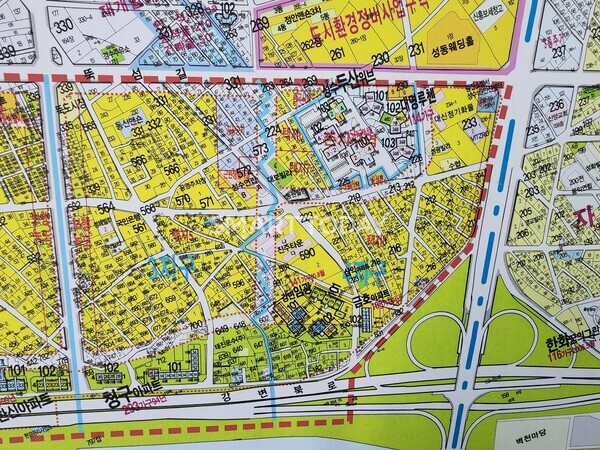 (왼쪽부터) 부동산 지도에 표시된 성수전략정비구역 제3·4지구. 출처=김종현 기자