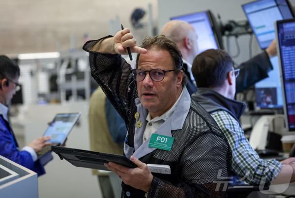 미증시 트레이더들.